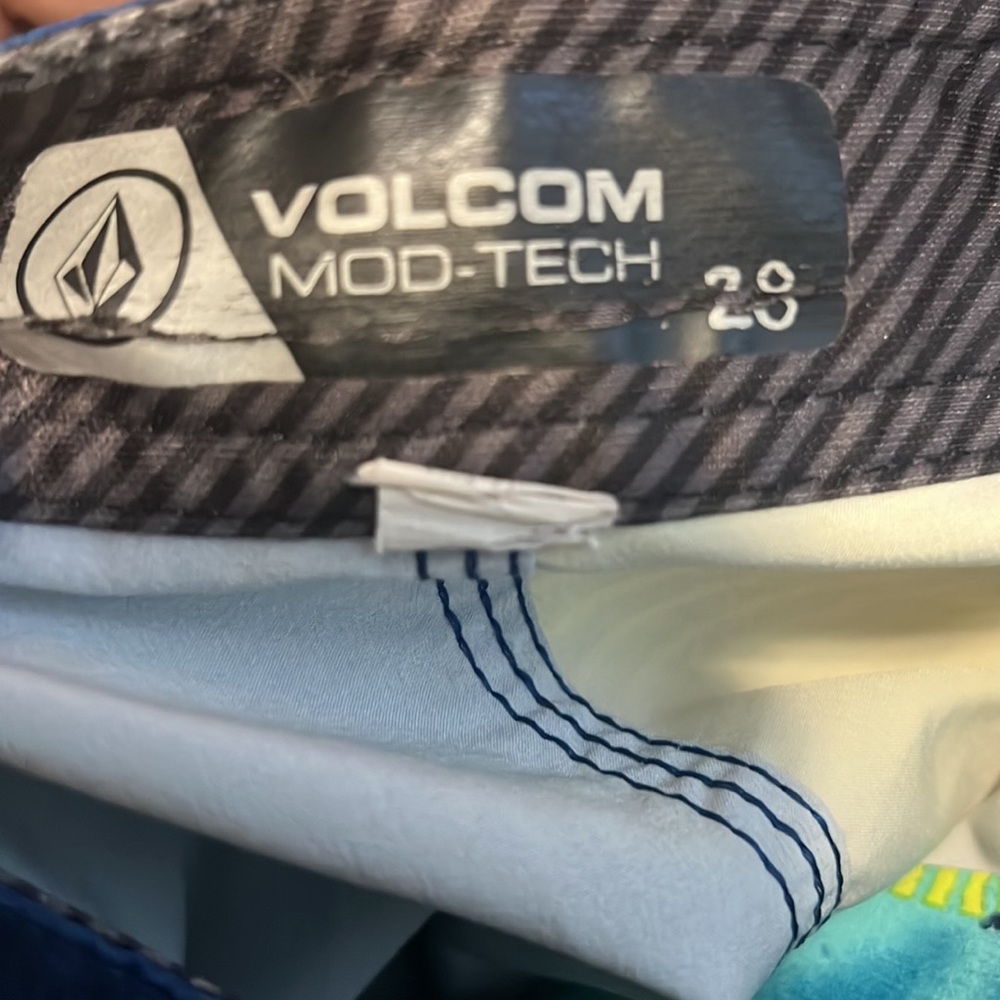 Volcom boardshorts - Picture 4 of 4